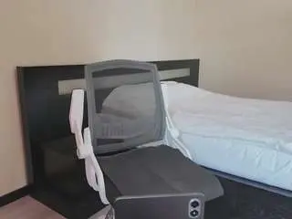 Rufmichjetztan  live sex cam