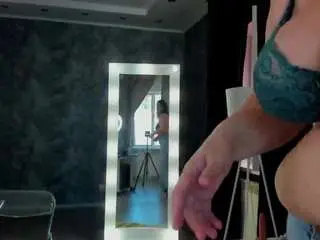 Adel-williams  live sex cam