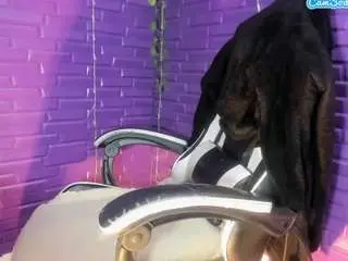 Daianalutzrx  live sex cam