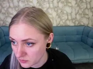 Dramaquenn  live sex cam