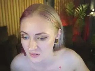Dramaquenn  live sex cam