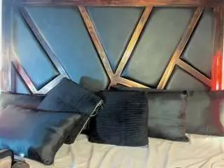 Emiliwilliams  live sex cam