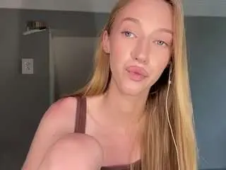 Laraethurrell  live sex cam