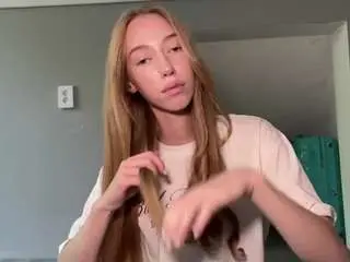Laraethurrell  live sex cam