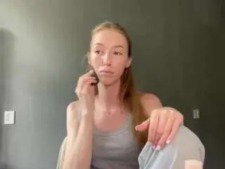 Laraethurrell  live sex cam