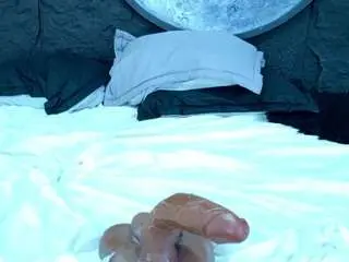 Lizzyolsen  live sex cam