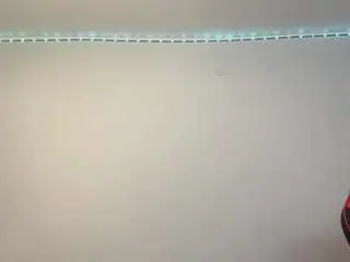 Nessyhereismessy  live sex cam