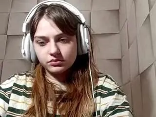 Carolyneccleston  live sex cam