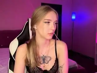 Daniaoetzel  live sex cam