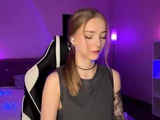 Daniaoetzel  live sex cam