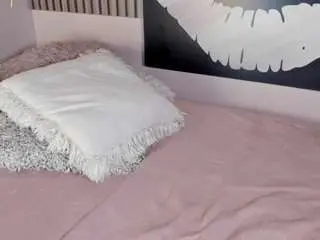 Kloe-s  live sex cam