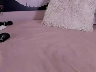 Kloe-s  live sex cam