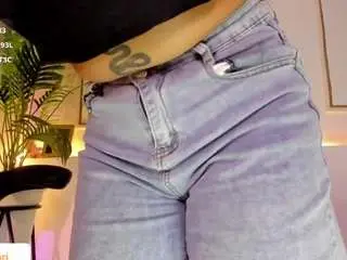 Brianaa-hot  live sex cam
