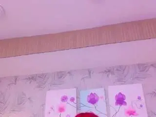 Serenafoux  live sex cam