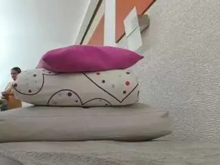 Aliicee-green  live sex cam