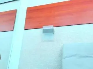 Aliicee-green  live sex cam