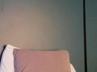 Angie-leonn  live sex cam