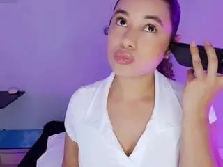 Angie-leonn  live sex cam
