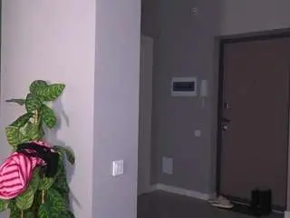 Bombaleylo  live sex cam