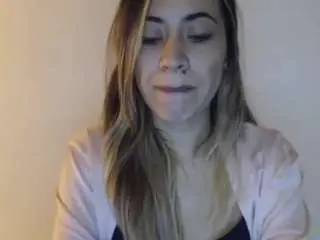 Cristiina  live sex cam