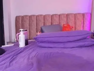 Diane-lou  live sex cam