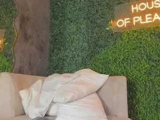 Hannacupper  live sex cam