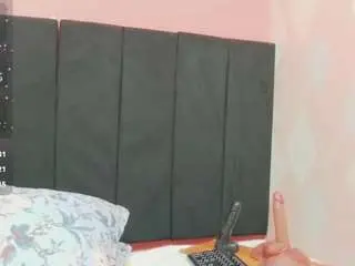 Kinkyhousewifee  live sex cam