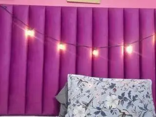 Kinkyhousewifee  live sex cam