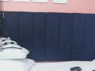 Kinkyhousewifee  live sex cam