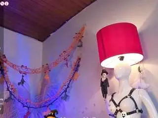 Connie-cutee  live sex cam
