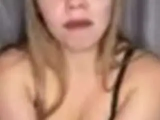 Cowgirld77  live sex cam