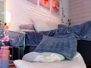 Holly-t  live sex cam