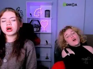 Loya-best  live sex cam