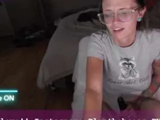 Plantbabeee  live sex cam