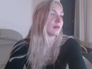 Tattoobbgirl  live sex cam