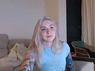 Tattoobbgirl  live sex cam
