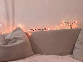 Yumiluxe  live sex cam