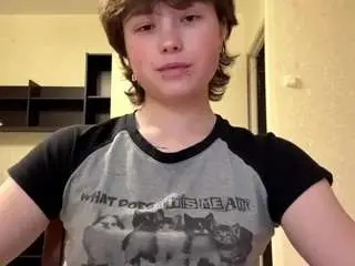 Adrienemartire  live sex cam
