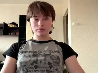 Adrienemartire  live sex cam
