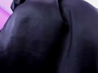 April-bowie  live sex cam