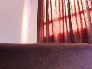 April-bowie  live sex cam