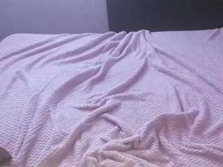 Candyceholt  live sex cam