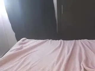 Candyceholt  live sex cam