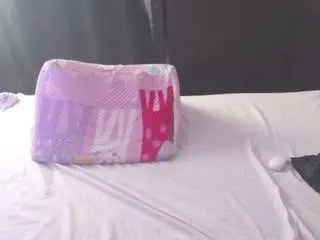 Candyceholt  live sex cam