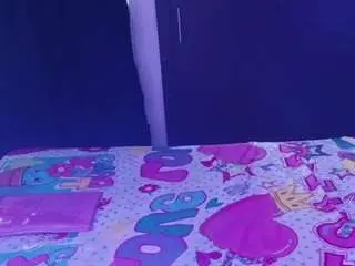 Candyceholt  live sex cam
