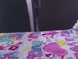 Candyceholt  live sex cam