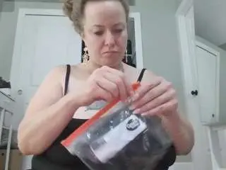 Julimonroe  live sex cam