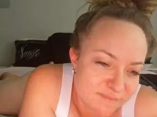 Julimonroe  live sex cam