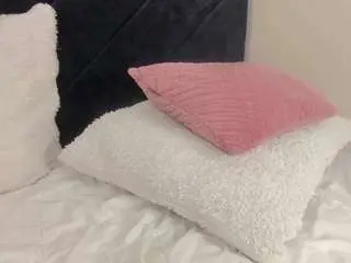 Khloecutee  live sex cam