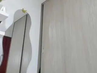 Queen-antonella-oficial  live sex cam